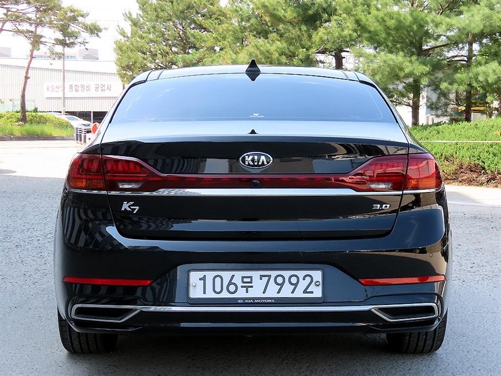 KIA K7 - Vista 4