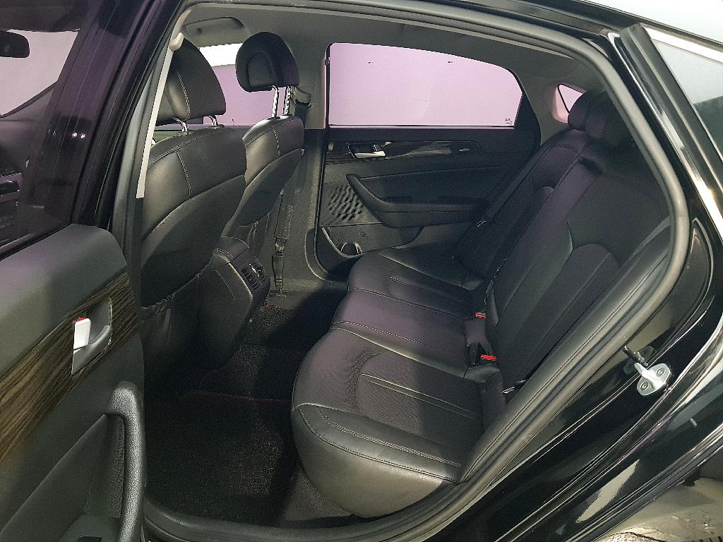 HYUNDAI Sonata - Vista 9