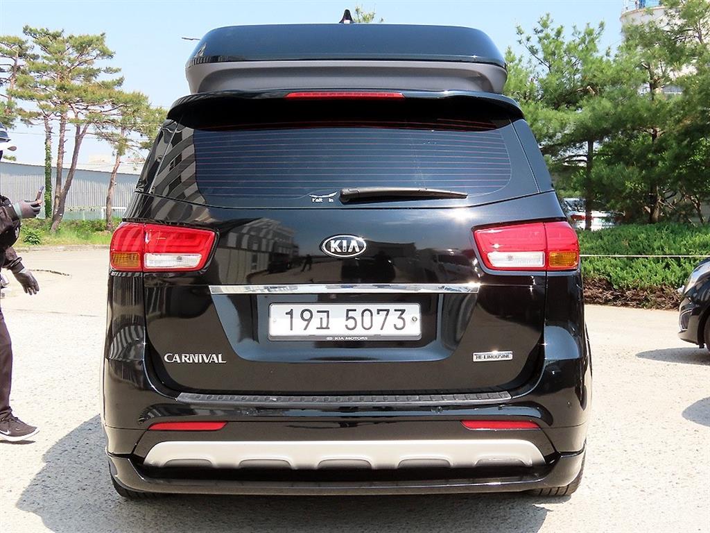 KIA Carnival - Vista 4