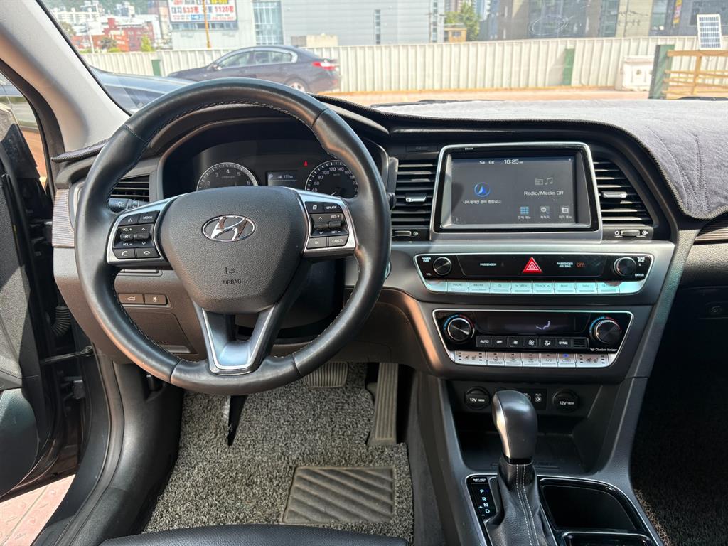 HYUNDAI Sonata - Vista 5