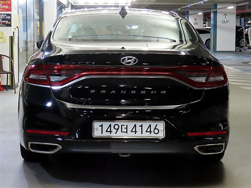 HYUNDAI Grandeur - Vista 5
