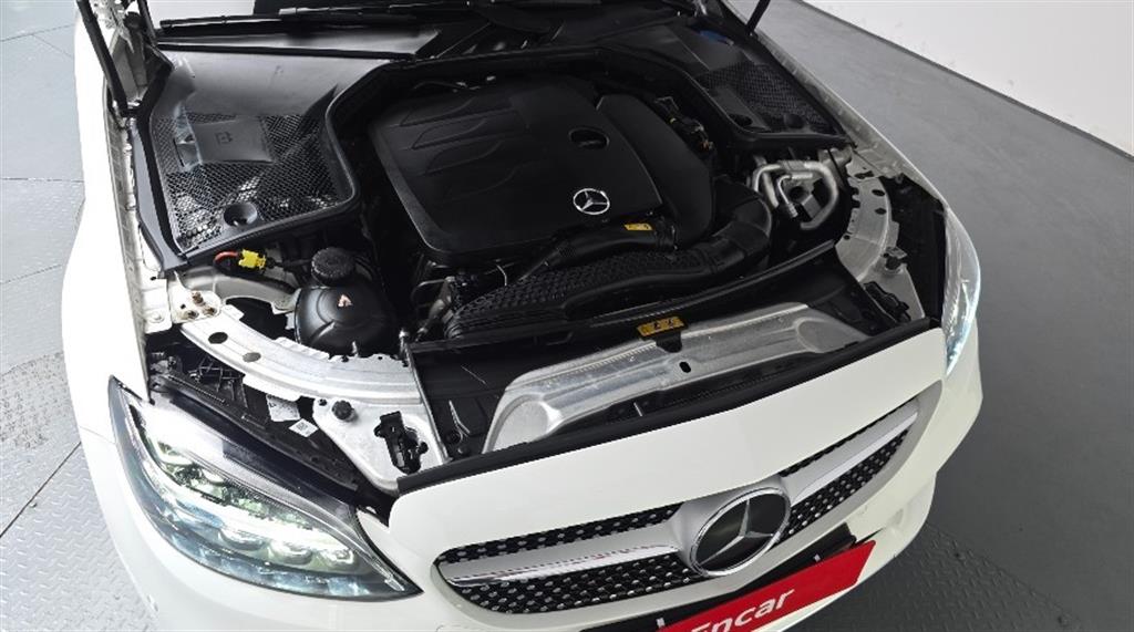 Mercedes Benz C Class - Vista 6