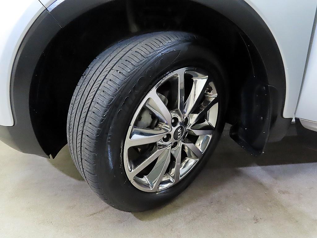 KIA Sorento 2015 Plateado - Importación desde Corea - HF Imports Iquique - Foto 20