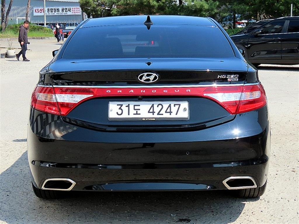 HYUNDAI Grandeur - Vista 4