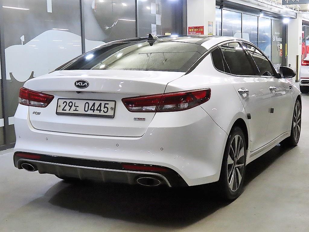 KIA K5 - Vista 4