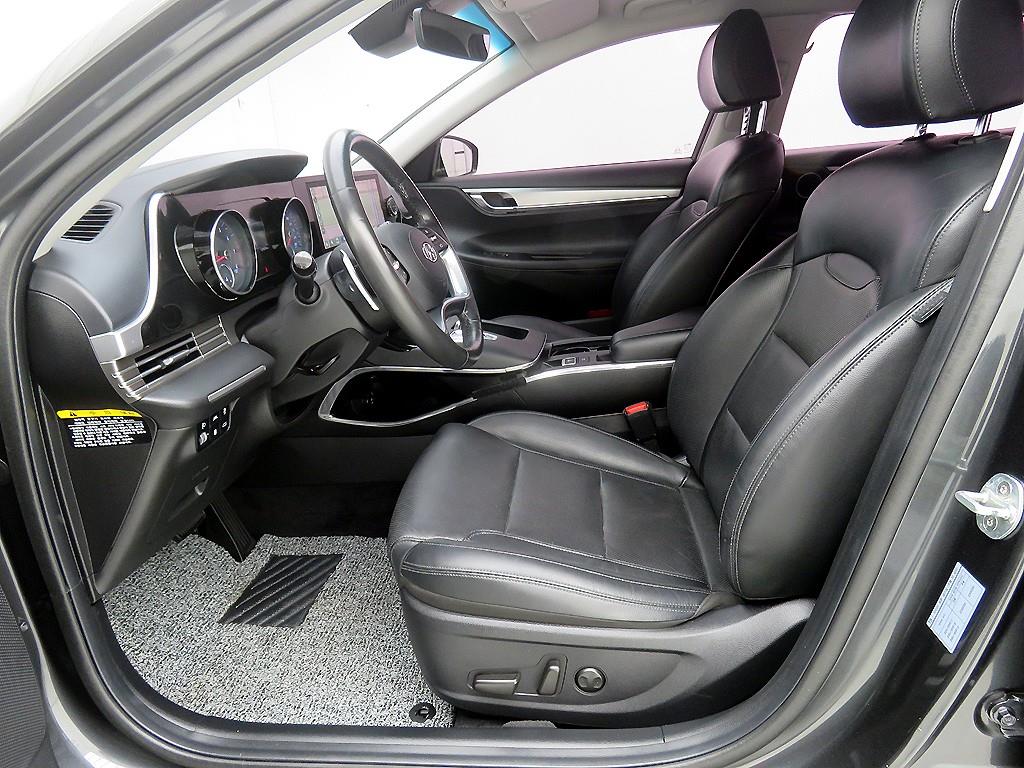 HYUNDAI Grandeur - Vista 6