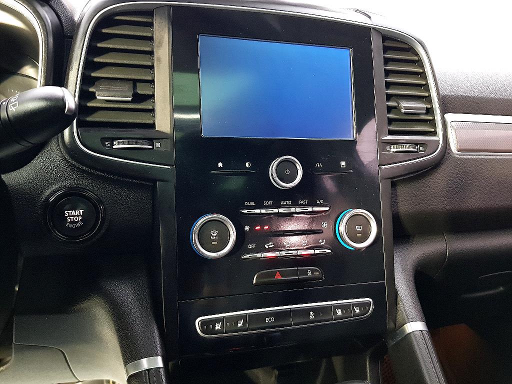SAMSUNG QM6 - Vista 11