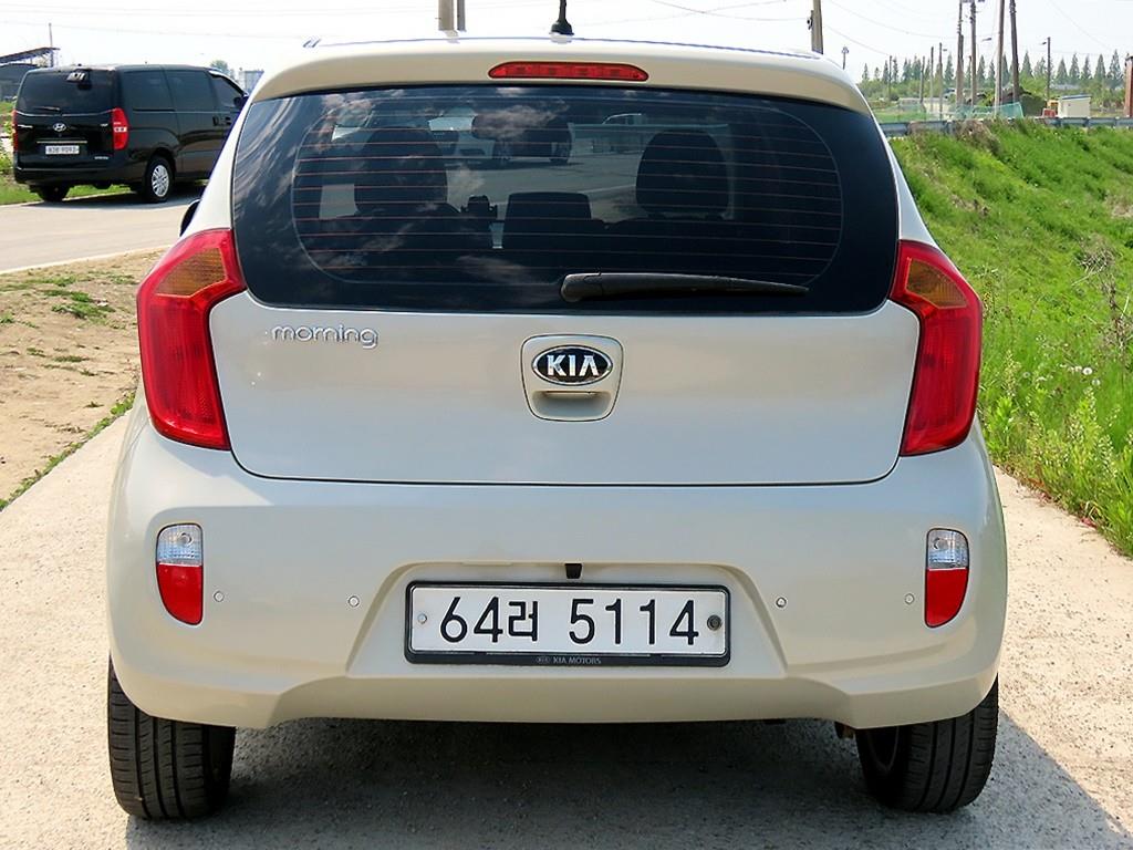 KIA Morning - Vista 4