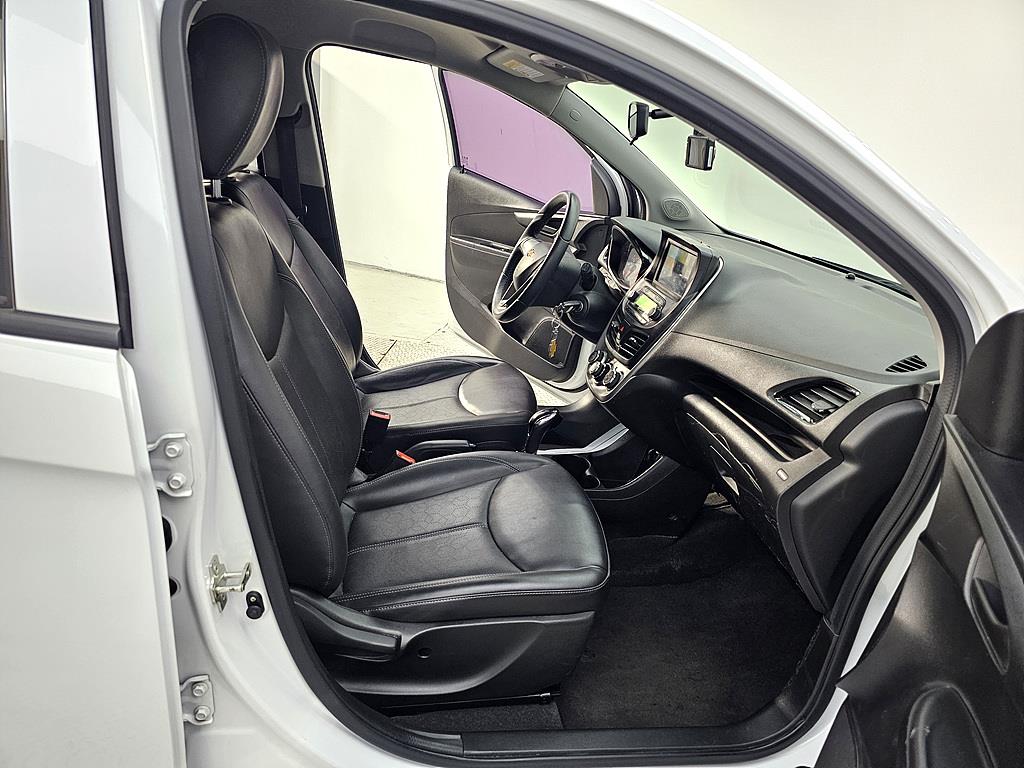 Chevrolet Spark - Vista 11