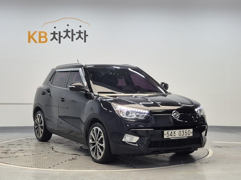 Ssangyong Tivoli - Vista 4