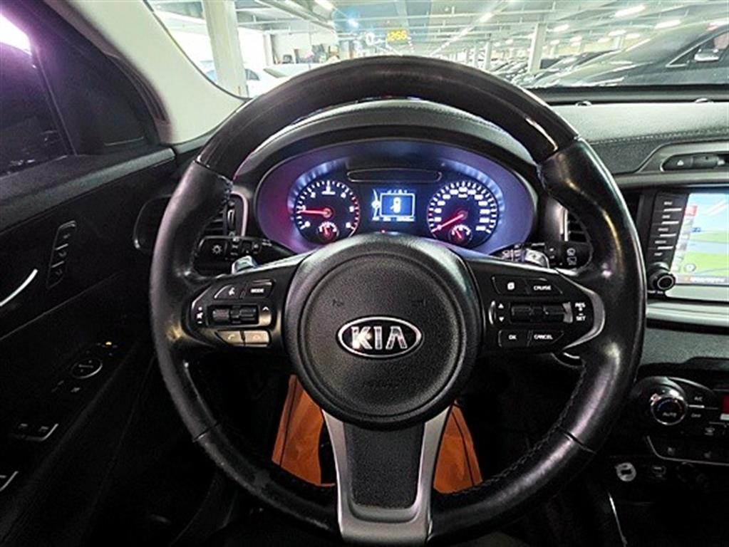 KIA Sorento - Vista 11
