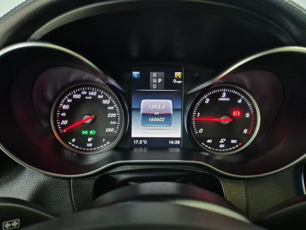Mercedes Benz GLC Class - Vista 6