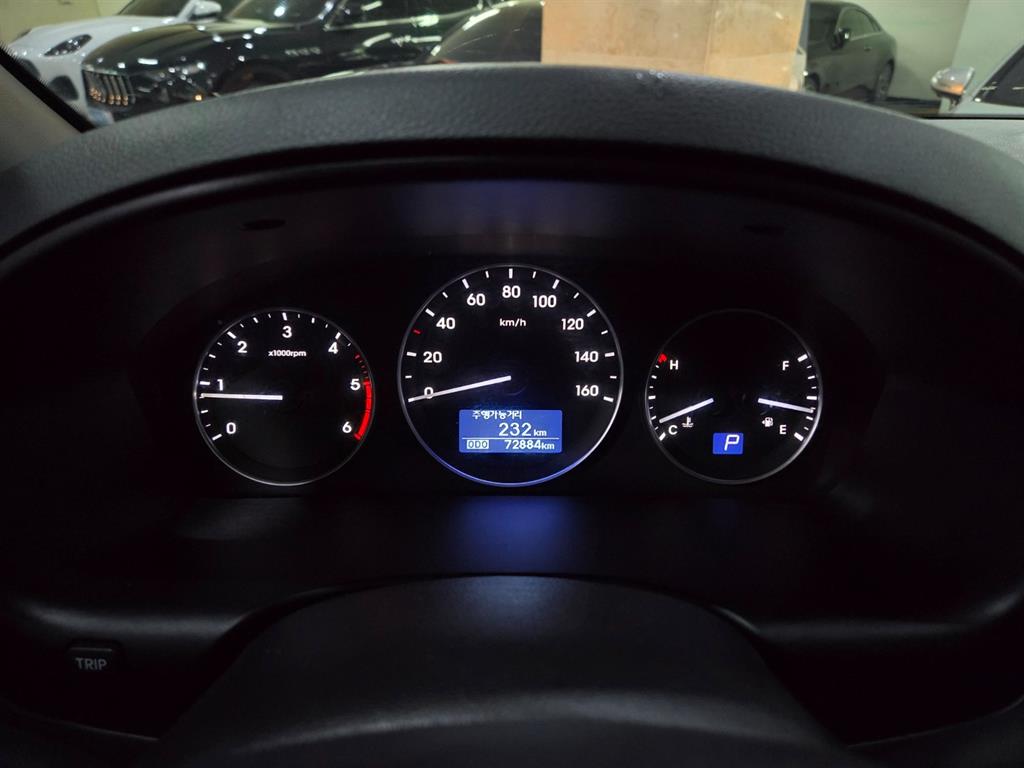 HYUNDAI Starex - Vista 11