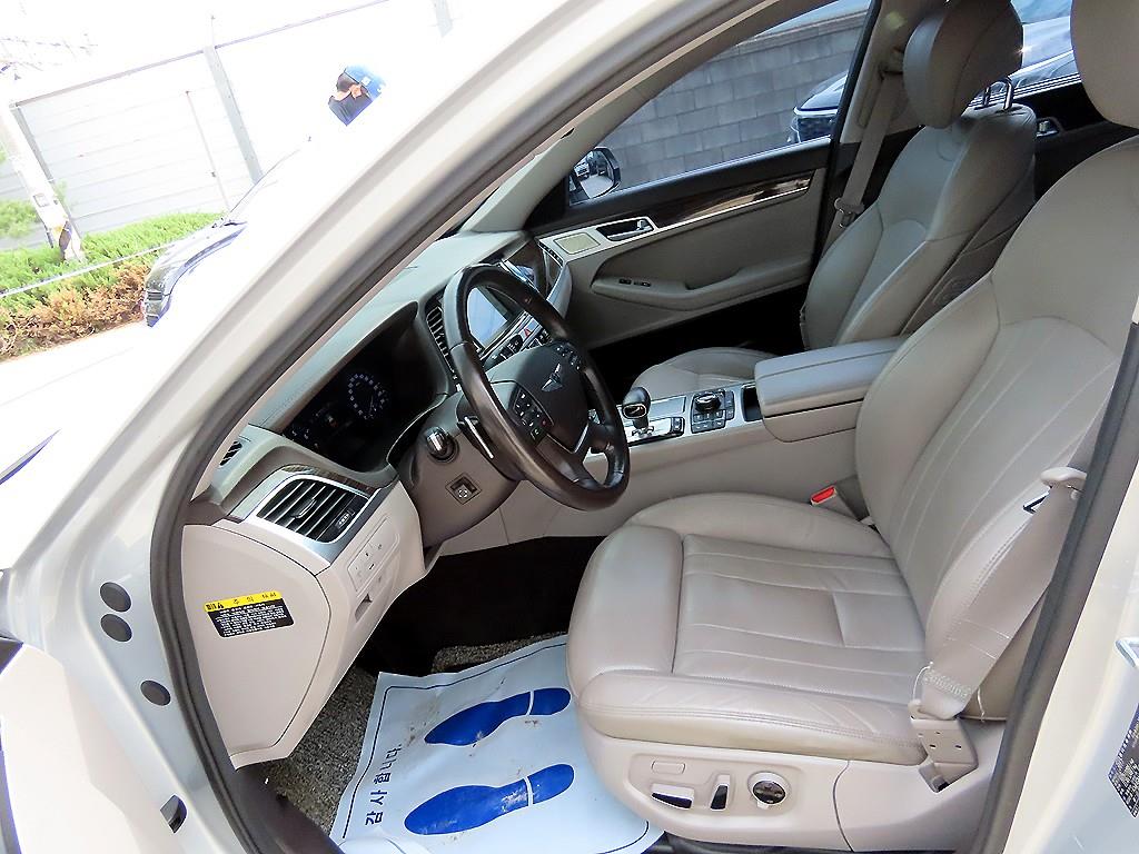 Genesis G80 - Vista 5