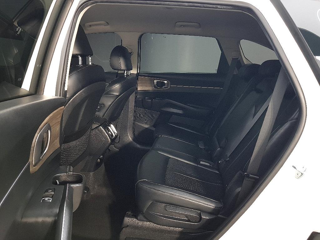 KIA Sorento - Vista 9