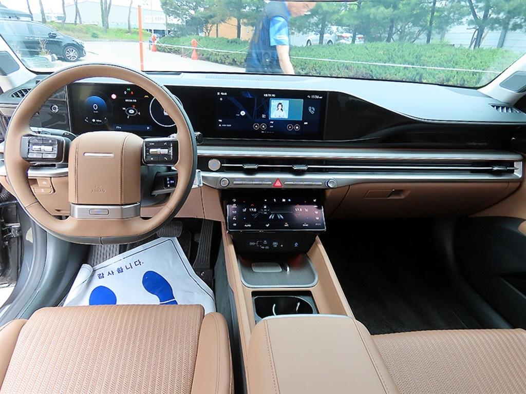 HYUNDAI Grandeur - Vista 7