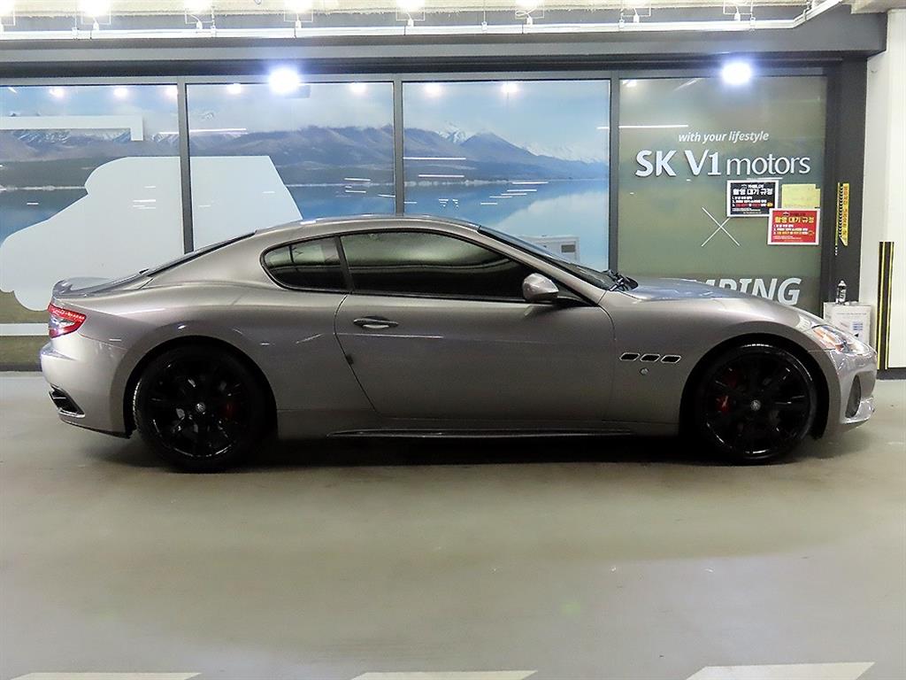 Maserati Gran Turismo - Vista 3