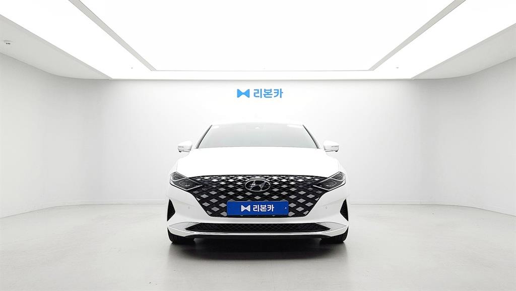 HYUNDAI Grandeur - Vista 2