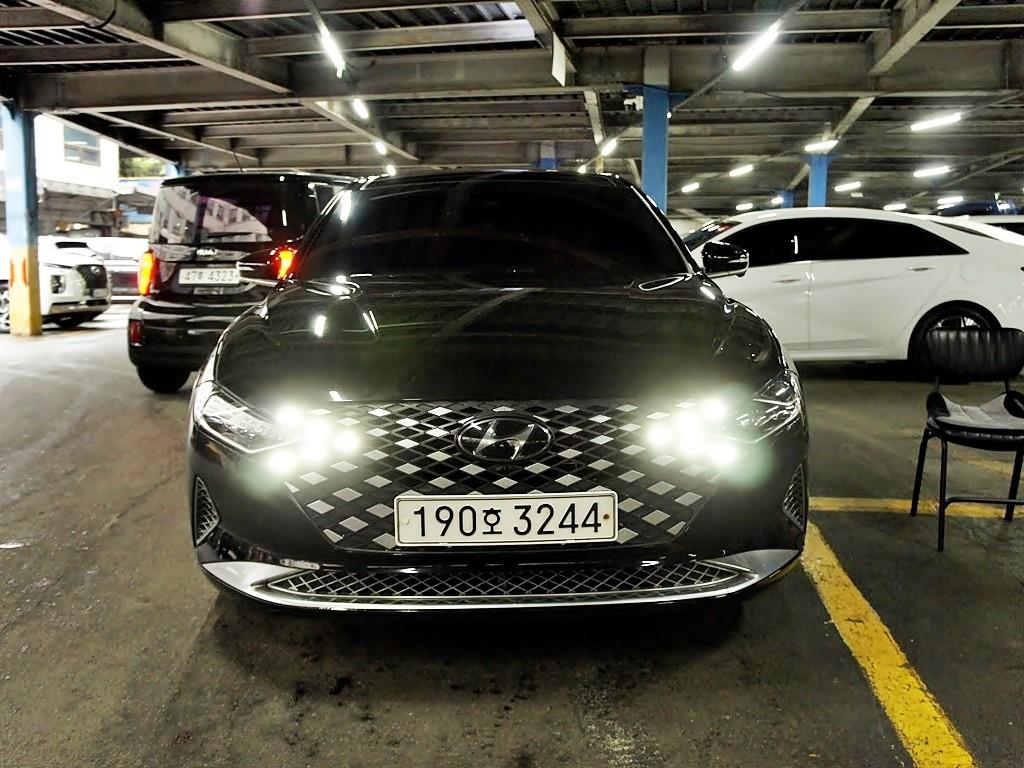 HYUNDAI Grandeur 2022 Negro - Importación desde Corea - HF Imports Iquique - Foto 1