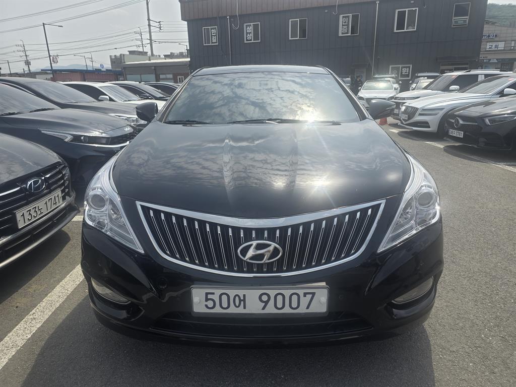 HYUNDAI Grandeur 2015 Negro - Importación desde Corea - HF Imports Iquique - Foto 1