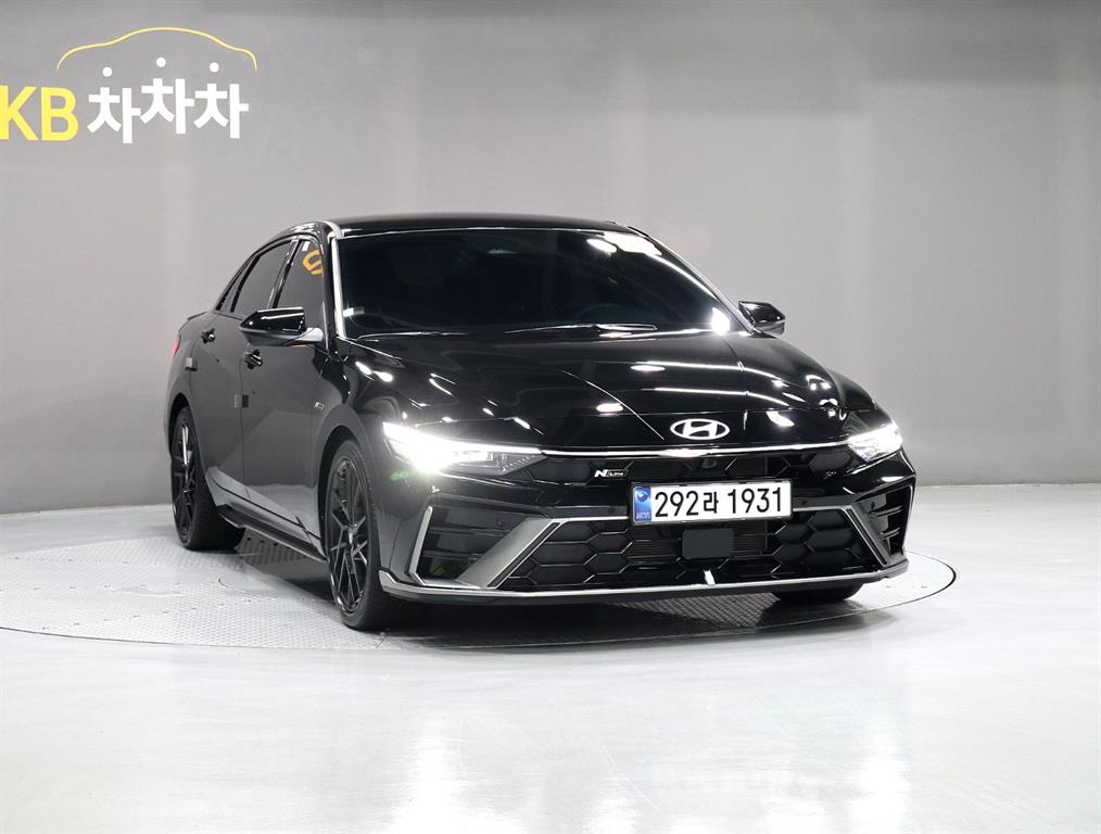 HYUNDAI Avante - Vista 2