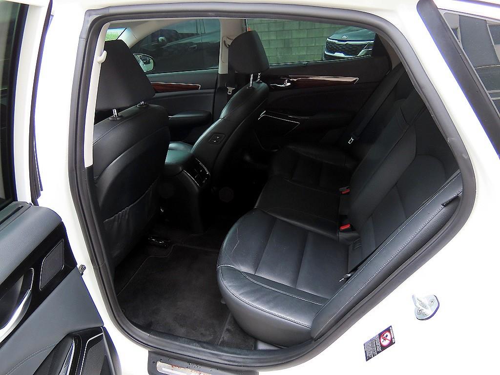 KIA K7 - Vista 6