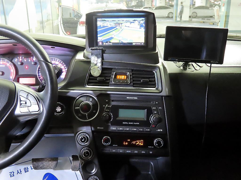 Ssangyong Korando - Vista 11