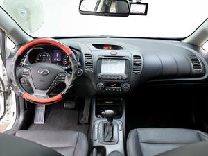 KIA K3 - Vista 10