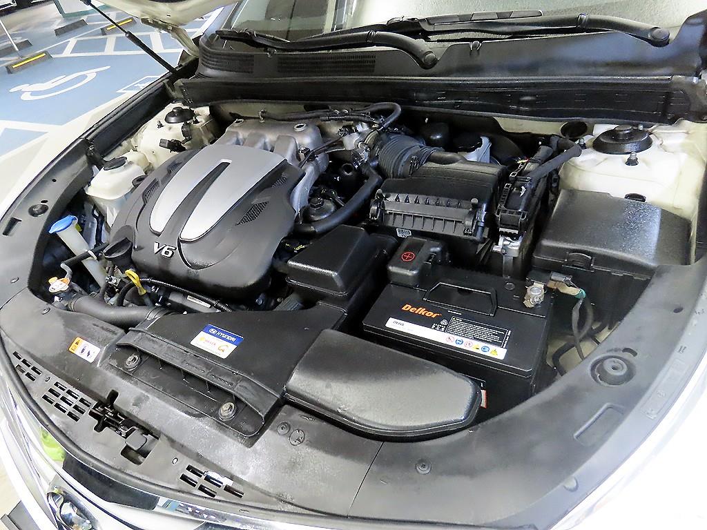 HYUNDAI Grandeur 2012 Blanco - Importación desde Corea - HF Imports Iquique - Foto 19