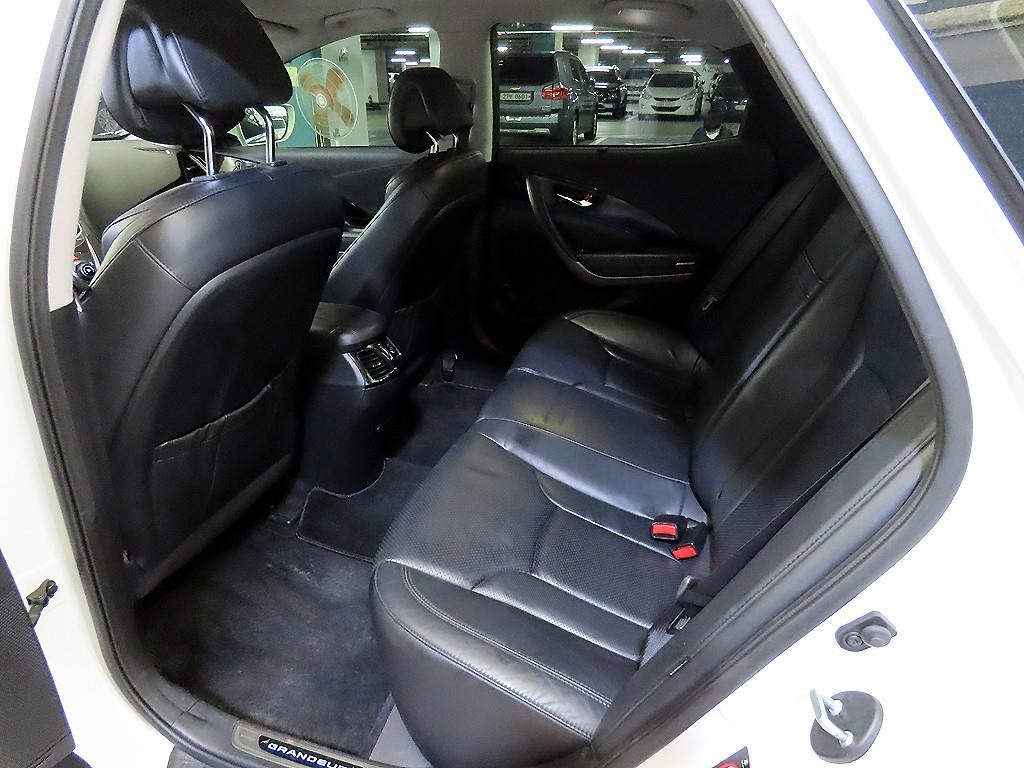 HYUNDAI Grandeur - Vista 7