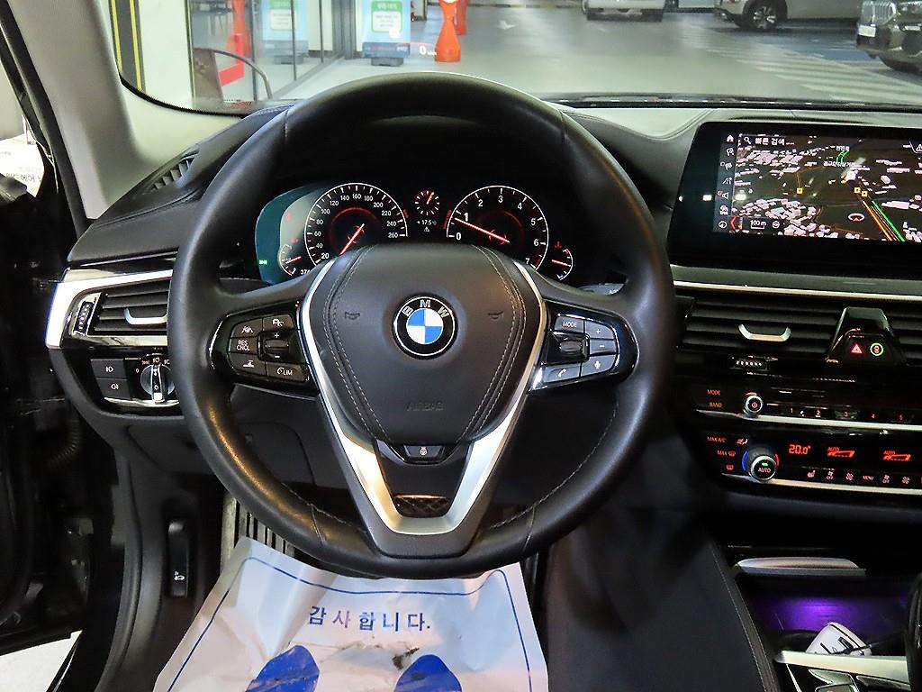 BMW 5 Series - Vista 8
