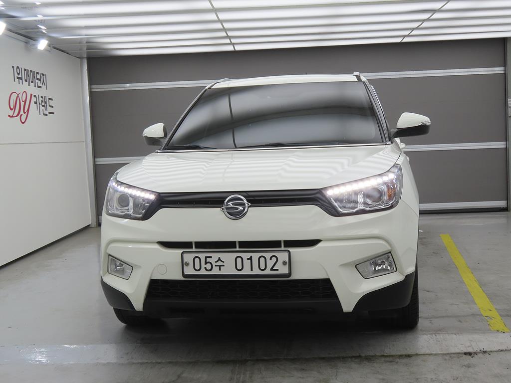 Ssangyong Tivoli - Vista 2