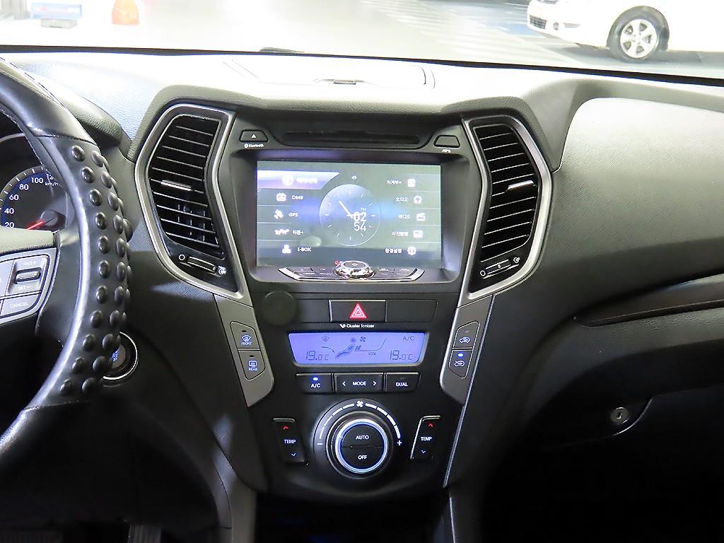 HYUNDAI Santa Fe - Vista 11
