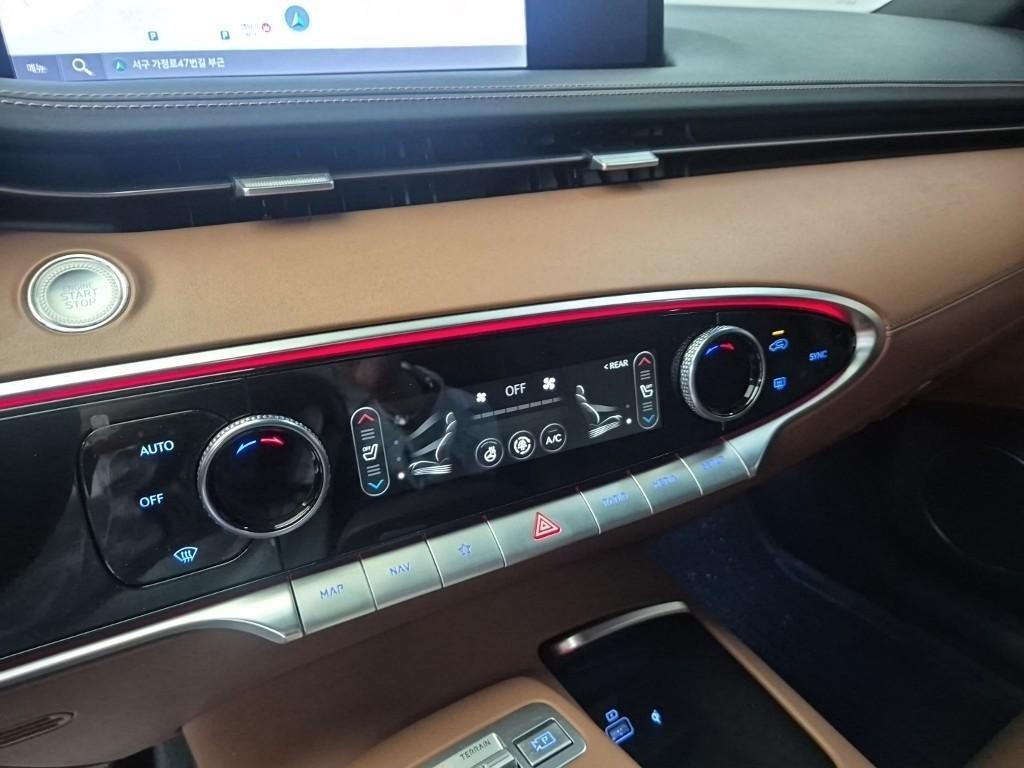 Genesis GV70 2021 the color of pearl - Importación desde Corea - HF Imports Iquique - Foto 18