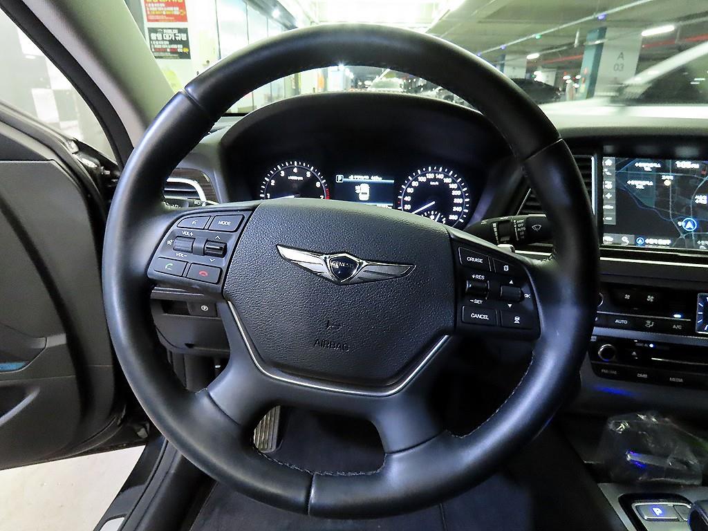 Genesis G80 - Vista 8