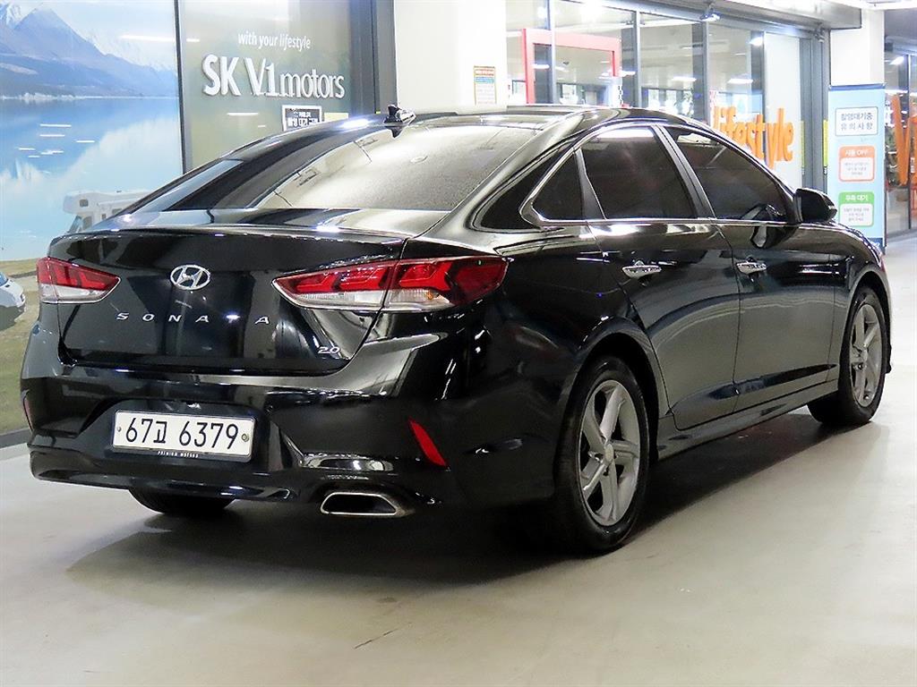 HYUNDAI Sonata - Vista 4