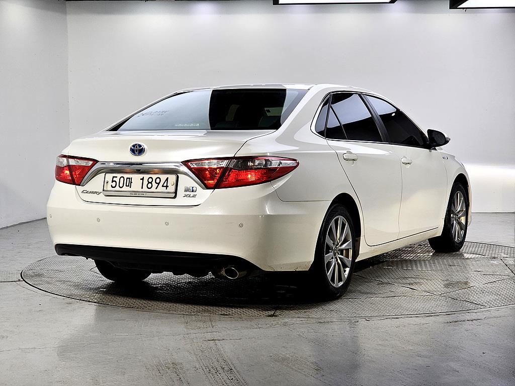 Toyota Camry - Vista 4