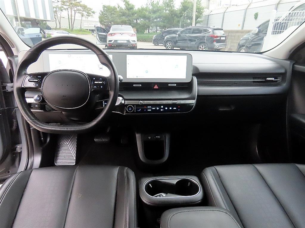 HYUNDAI Ioniq 5 - Vista 7