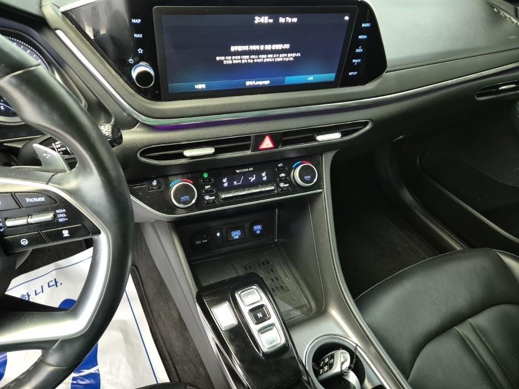 HYUNDAI Sonata - Vista 9