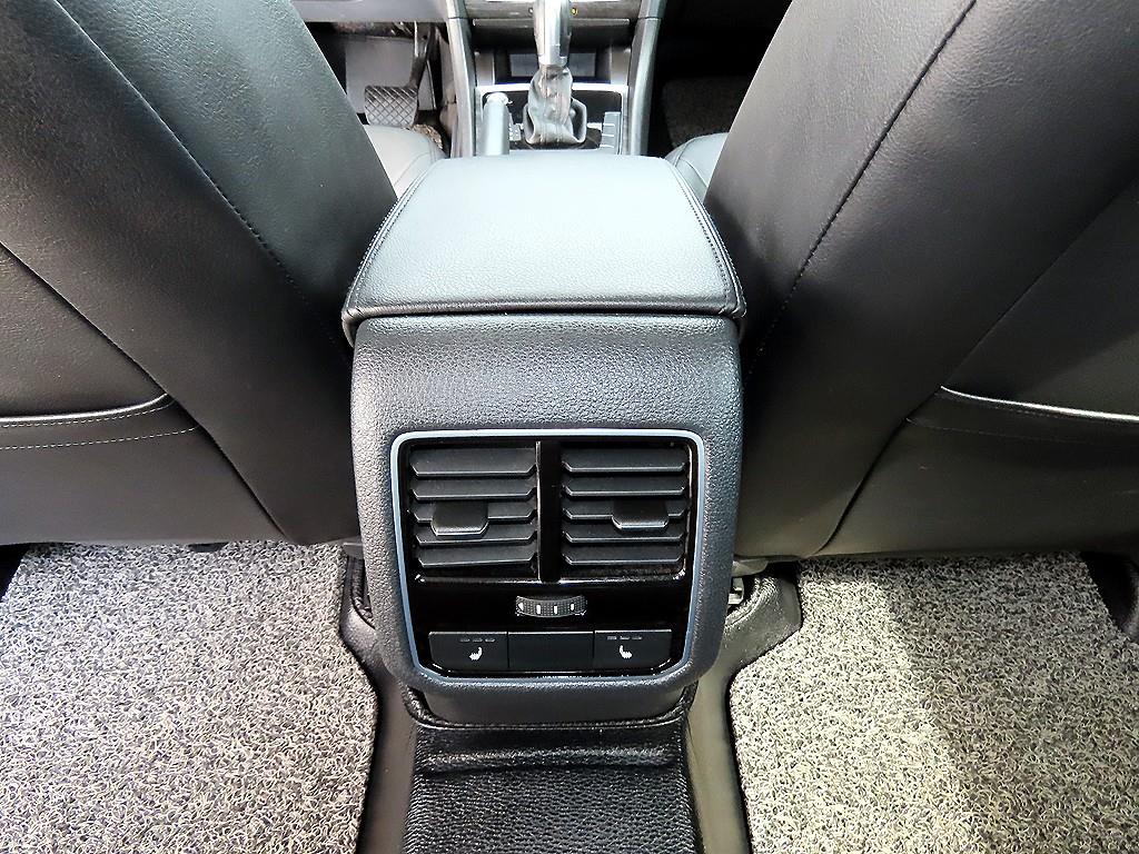 Volkswagen Passat 2018 Gris - Importación desde Corea - HF Imports Iquique - Foto 15