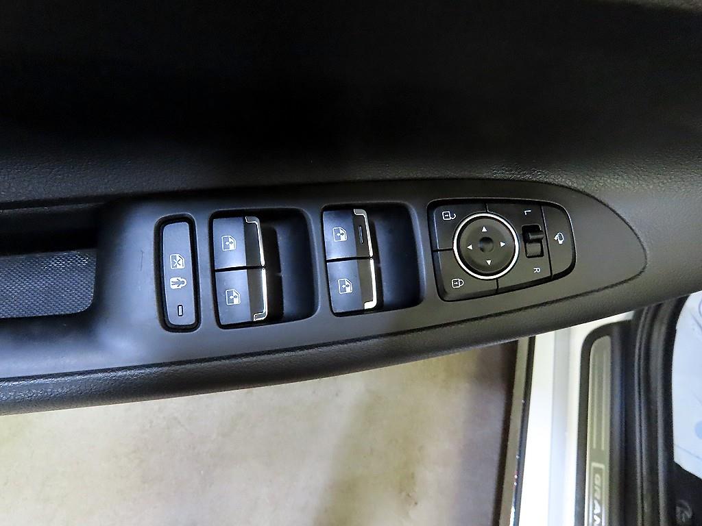HYUNDAI Grandeur 2023 Blanco - Importación desde Corea - HF Imports Iquique - Foto 13