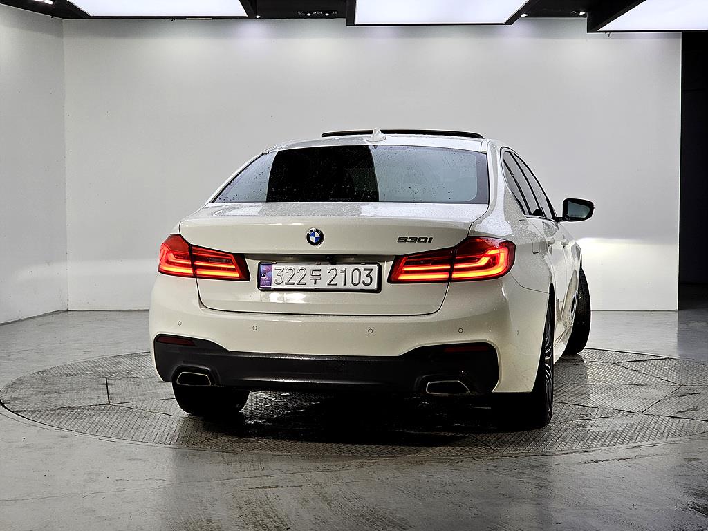 BMW 5 Series - Vista 3