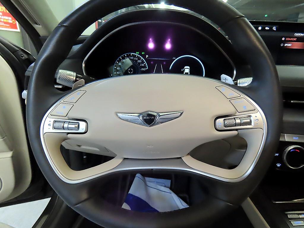 Genesis G80 - Vista 8
