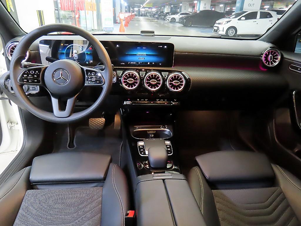 Mercedes Benz A Class - Vista 10