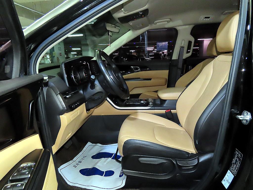 KIA Carnival - Vista 6