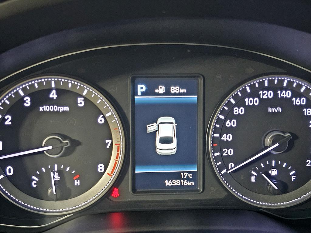 HYUNDAI Grandeur - Vista 7