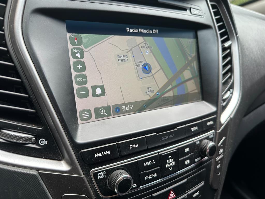 HYUNDAI Santa Fe - Vista 7