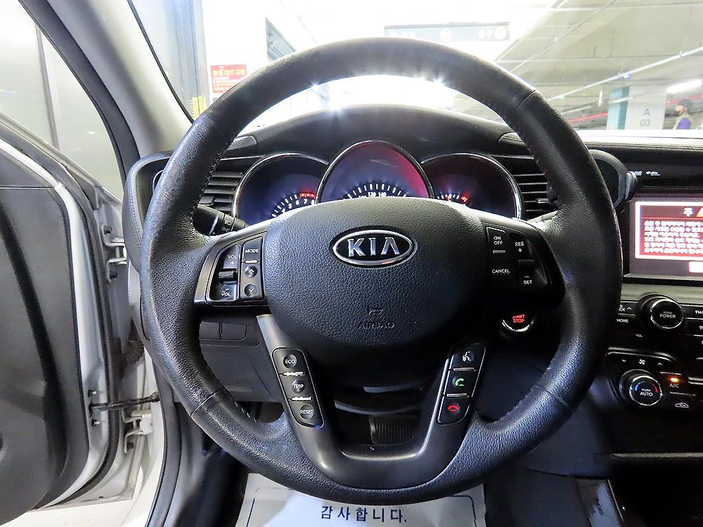 KIA K5 - Vista 8