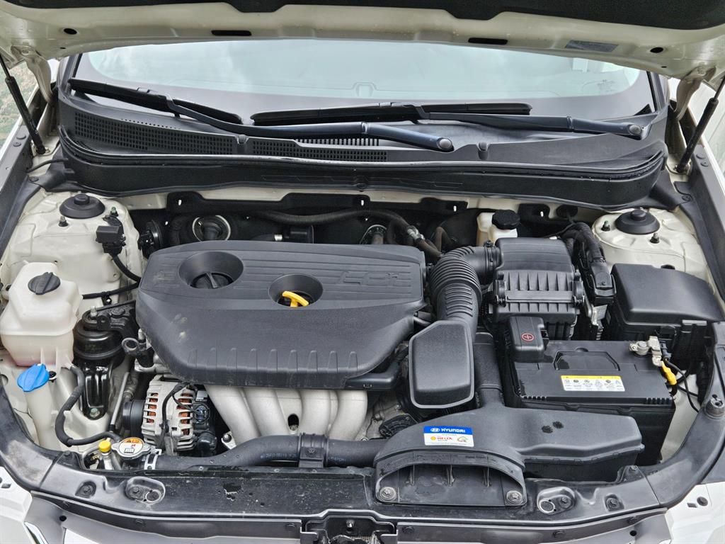 HYUNDAI Sonata - Vista 7