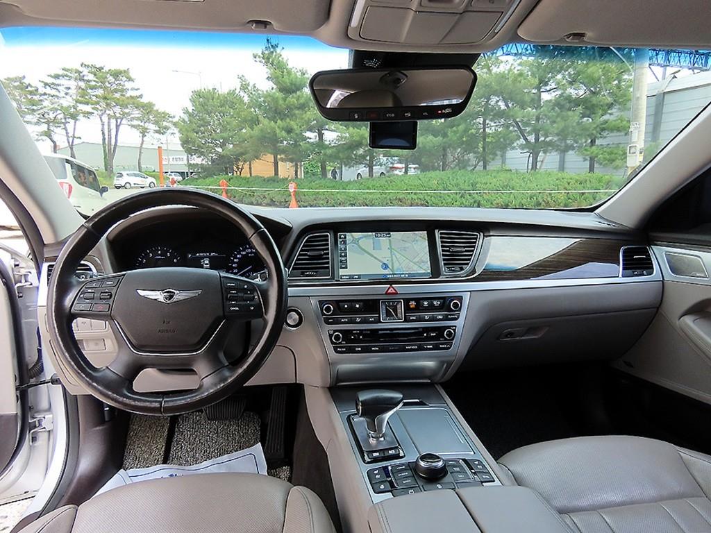 Genesis G80 - Vista 7